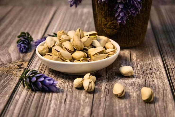 پسته اکبری خام با عطر طبیعی و کیفیت ممتاز صادراتی